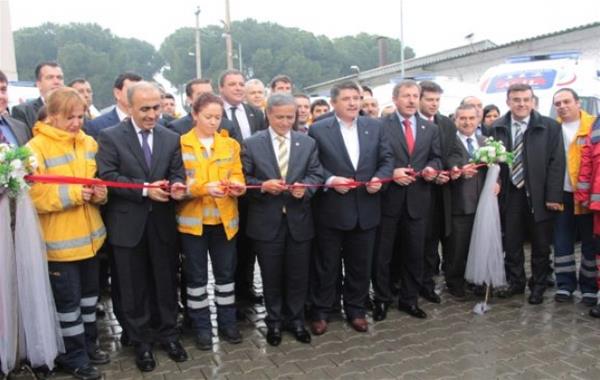 Sağlık Bakanlığı Tarafından Manisa İl Sağlık Müdürlüğü’ne Tahsis Edilen 10 Ambulansın Teslimi Düzenlenen Törenle Gerçekleşti.